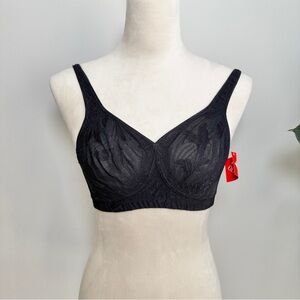 Olga vintage soft cup full coverage bra 36B